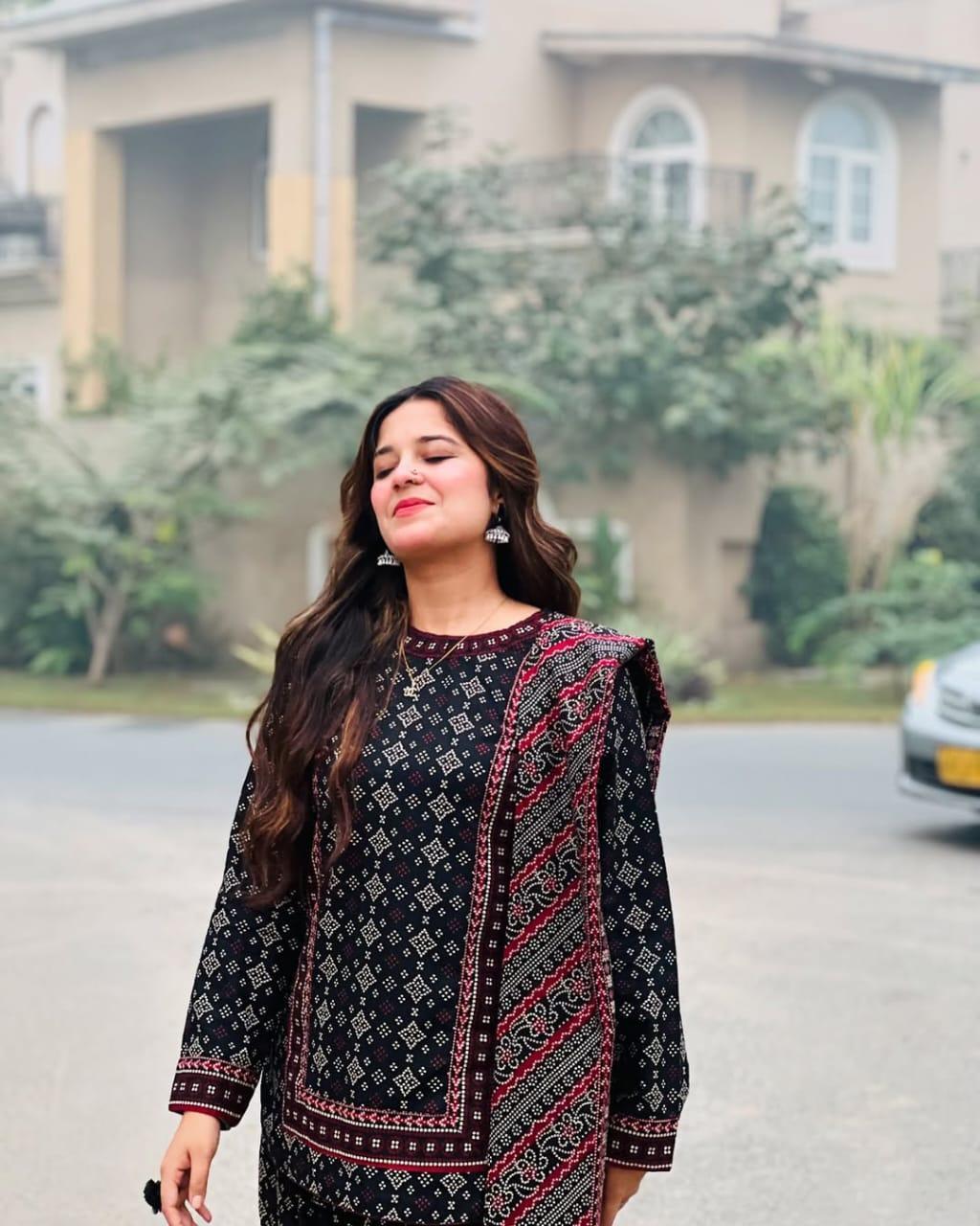 Stylish Women's Stitched Suit - Printed 3 Pcs with Digital Print in Black