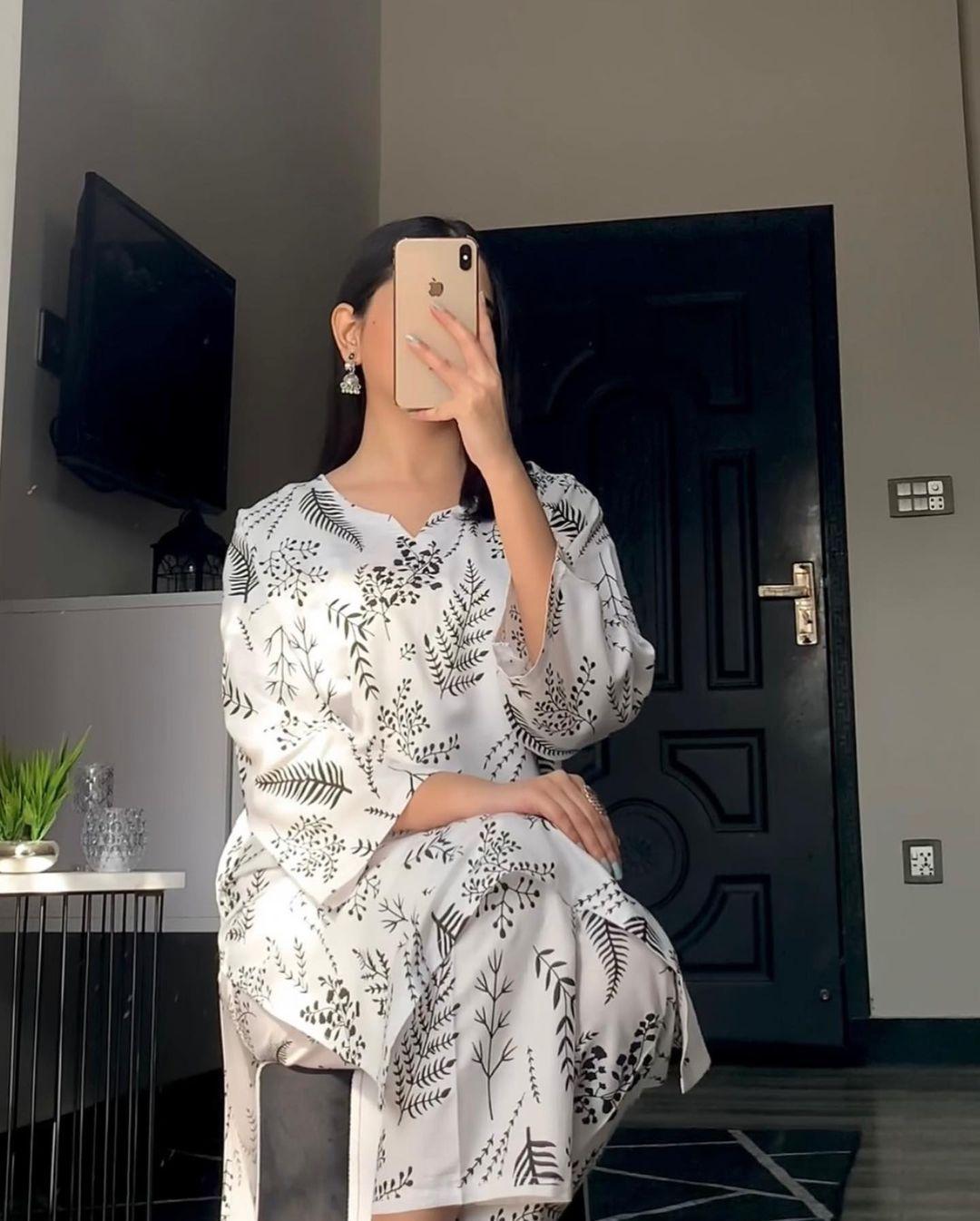 Stylish Women's Stitched Printed Shirt and Trouser Set, 2 Pcs, Arabic Linen